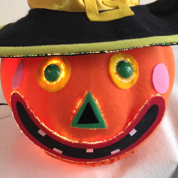 VTG Jack O Lantern Gemmy Michael’s LED light up silly face Witch hat Halloween - Picture 1 of 11